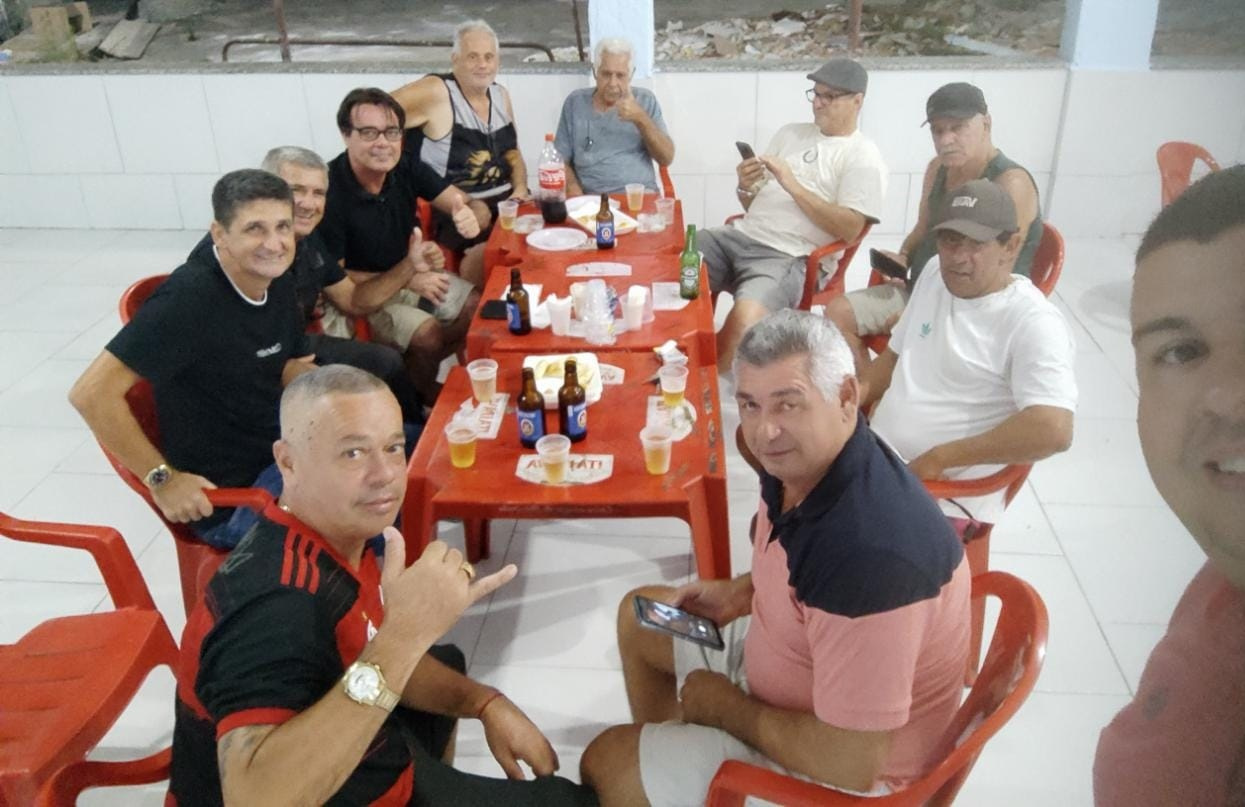 Amigos do Grêmio na reinauguração do varandão