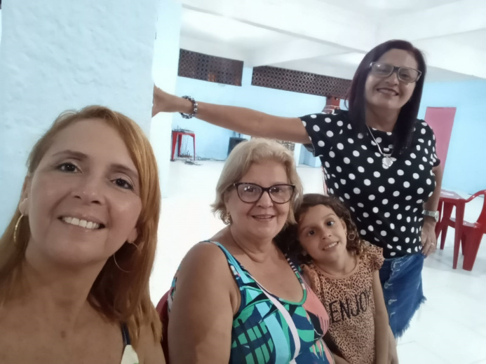 As mulheres também prestigiando nossa obra